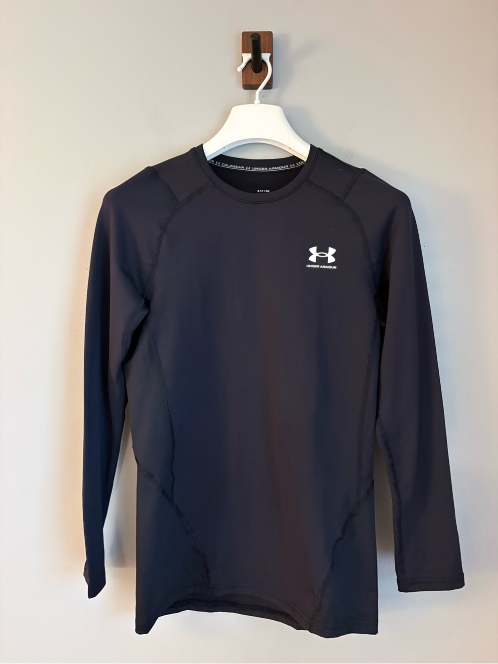 Under Armour Mens Small ColdGear Armour Fitted Crew Base Layer Shirt NWT Black